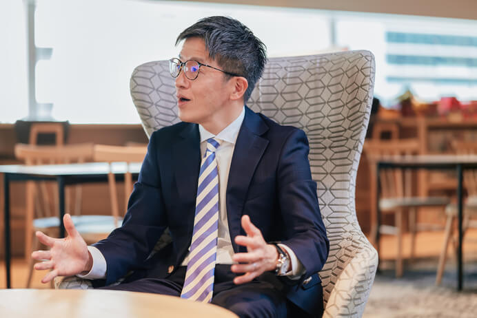 代表取締役社長COO 小林 史生