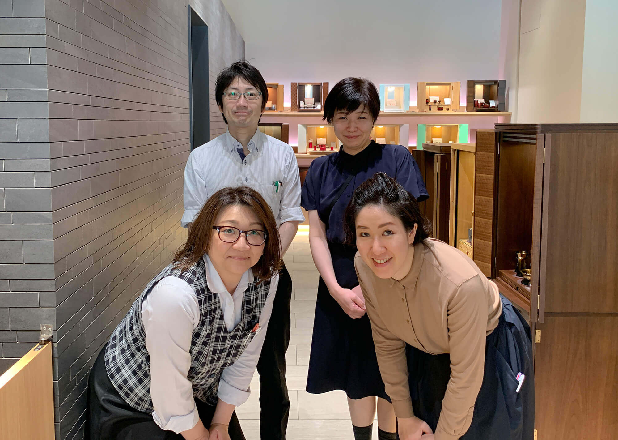 浅草仏壇通りの仏壇屋 滝田商店(東京都)
